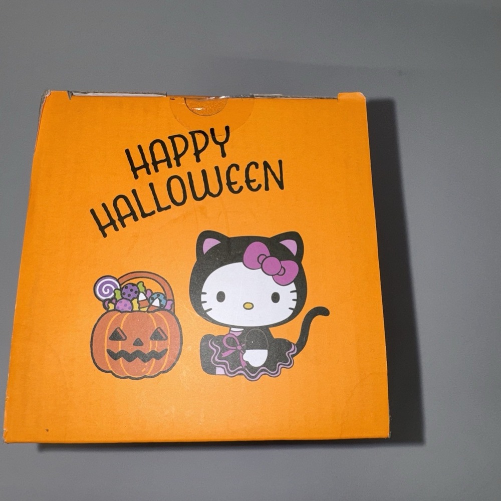 Hello Kitty Halloween Reed Diffuser Peppermint Scent 100 mL Purple Reeds - Picture 6 of 6